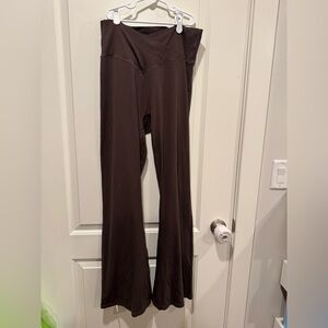 High-Rise Bootcut Stretch Pants in Dark Brown